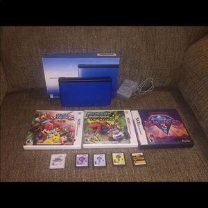 Nintendo 3DS with 8 games